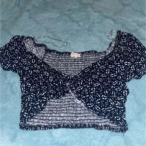 Floral Knot Crop🤍